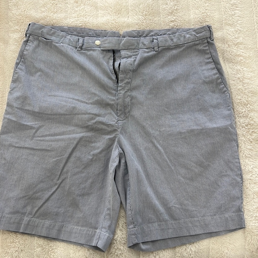 Men’s Ralph Lauren shorts size 44.